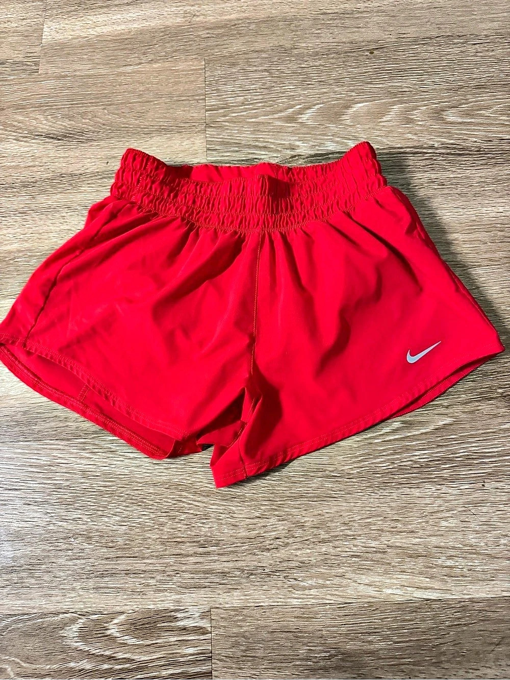 Nike Dri-FIT Tempo Running Shorts Red XS